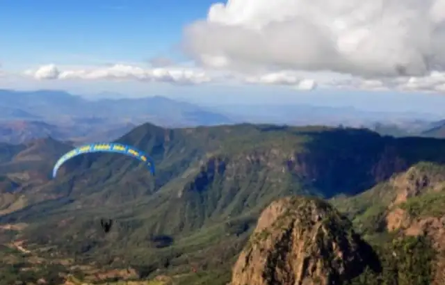 Vista de la sierra camino a El Peñón